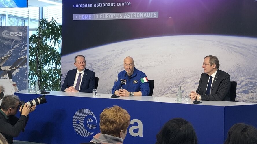 Luca speaks with European media